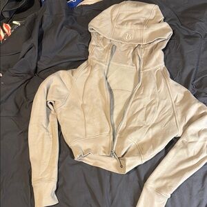 lululemon athletica Cream Fitted Crop Hoodie